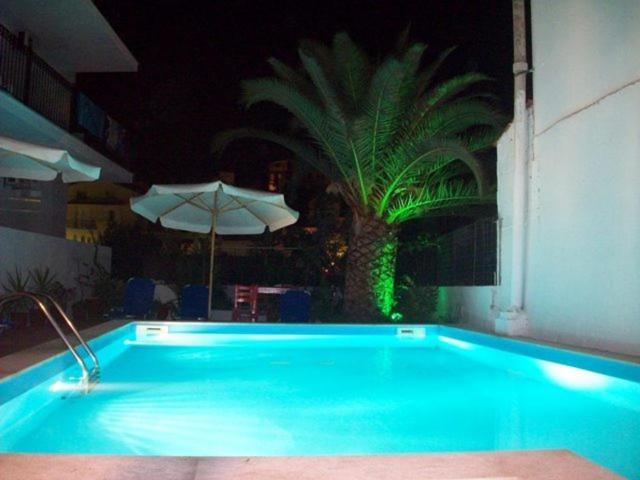 Hotel Marlton İskados Dış mekan fotoğraf